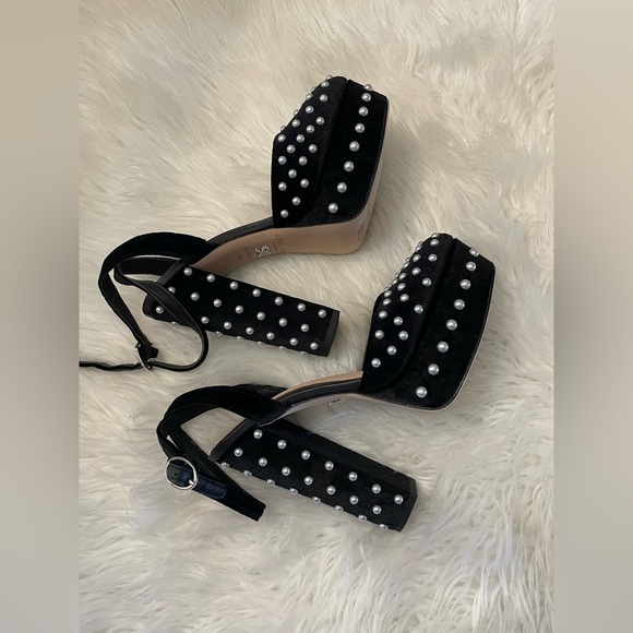 Antonio Melani x Born on Fifth Emily Velvet Pearl Detail Dress Platform Pumps - Picture 10 of 16